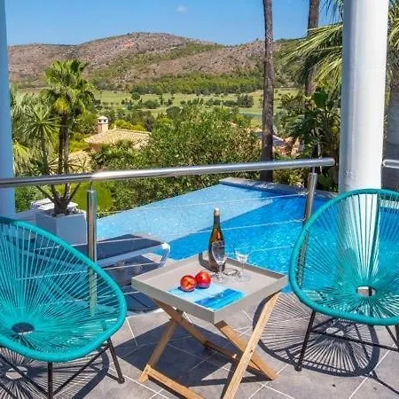 Blanca La Sella Villa Muntanya la Sella